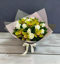 Букет цветов из:  Орхидеи и Розы в Старой Ситне