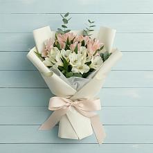 Букет цветов из:  Альстромерии в Старой Ситне