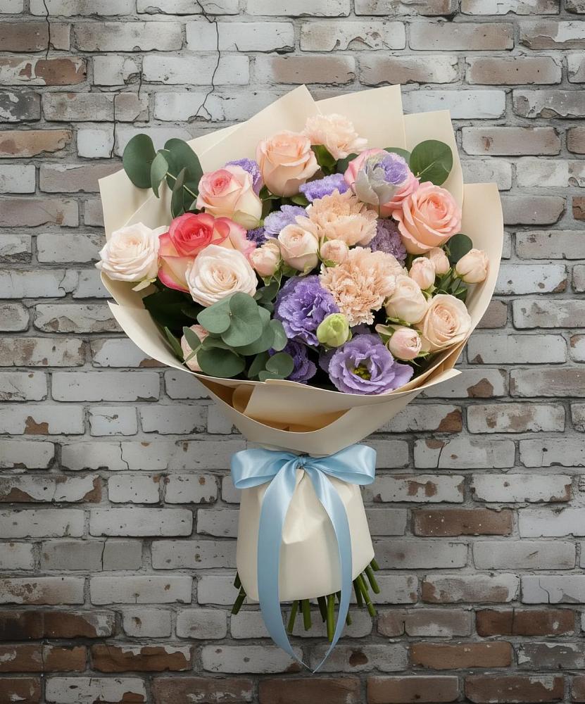 Букет цветов из: Розы, Лизиантусы и Гвоздики в Старой Ситне