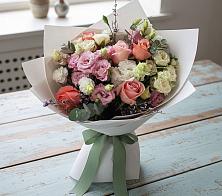 Букет цветов из:  Розы, Лизиантусы и Гвоздики #REPLACE_PRED# Старой Ситне