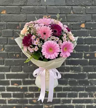 Букет цветов из:  Герберы и Хризантемы #REPLACE_PRED# Старой Ситне