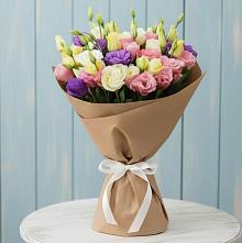 Букет цветов из:  Лизиантусы в Старой Ситне