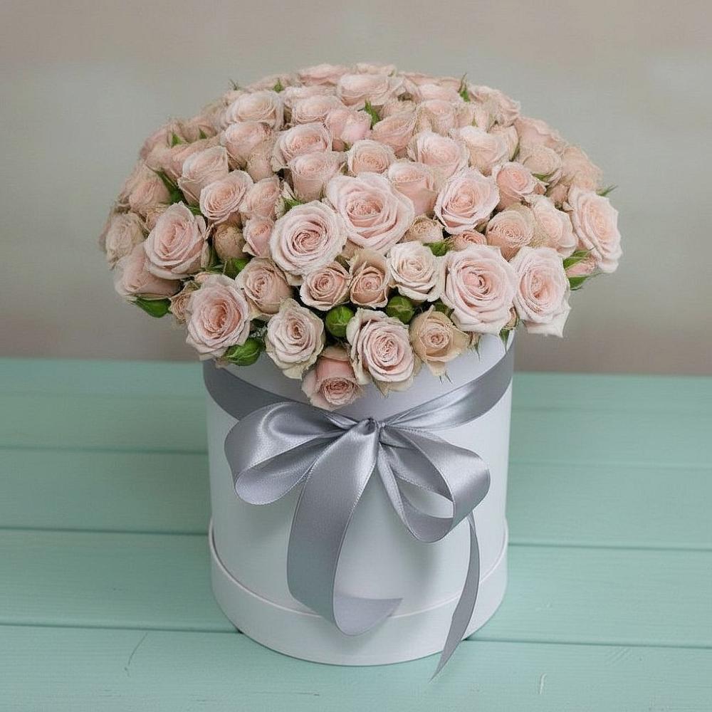 Цветочная композиция из Розы в шляпной коробке в Старой Ситне